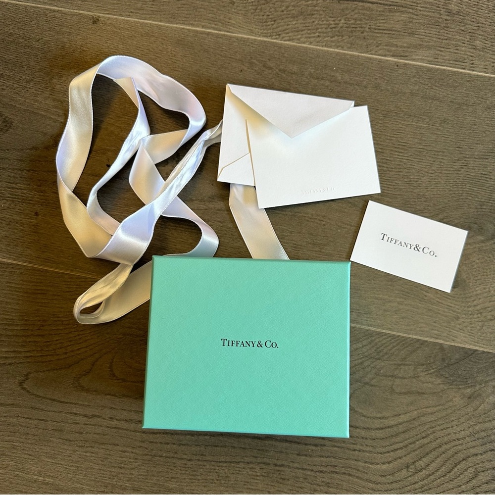 Authentic Tiffany gift box (Sz Med)